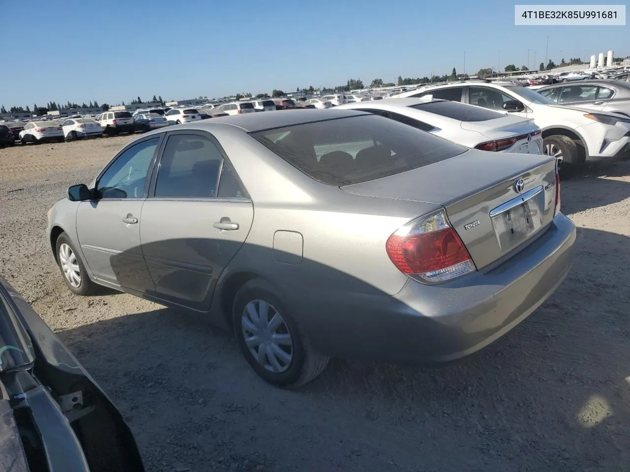 2005 Toyota Camry Le VIN: 4T1BE32K85U991681 Lot: 71663624