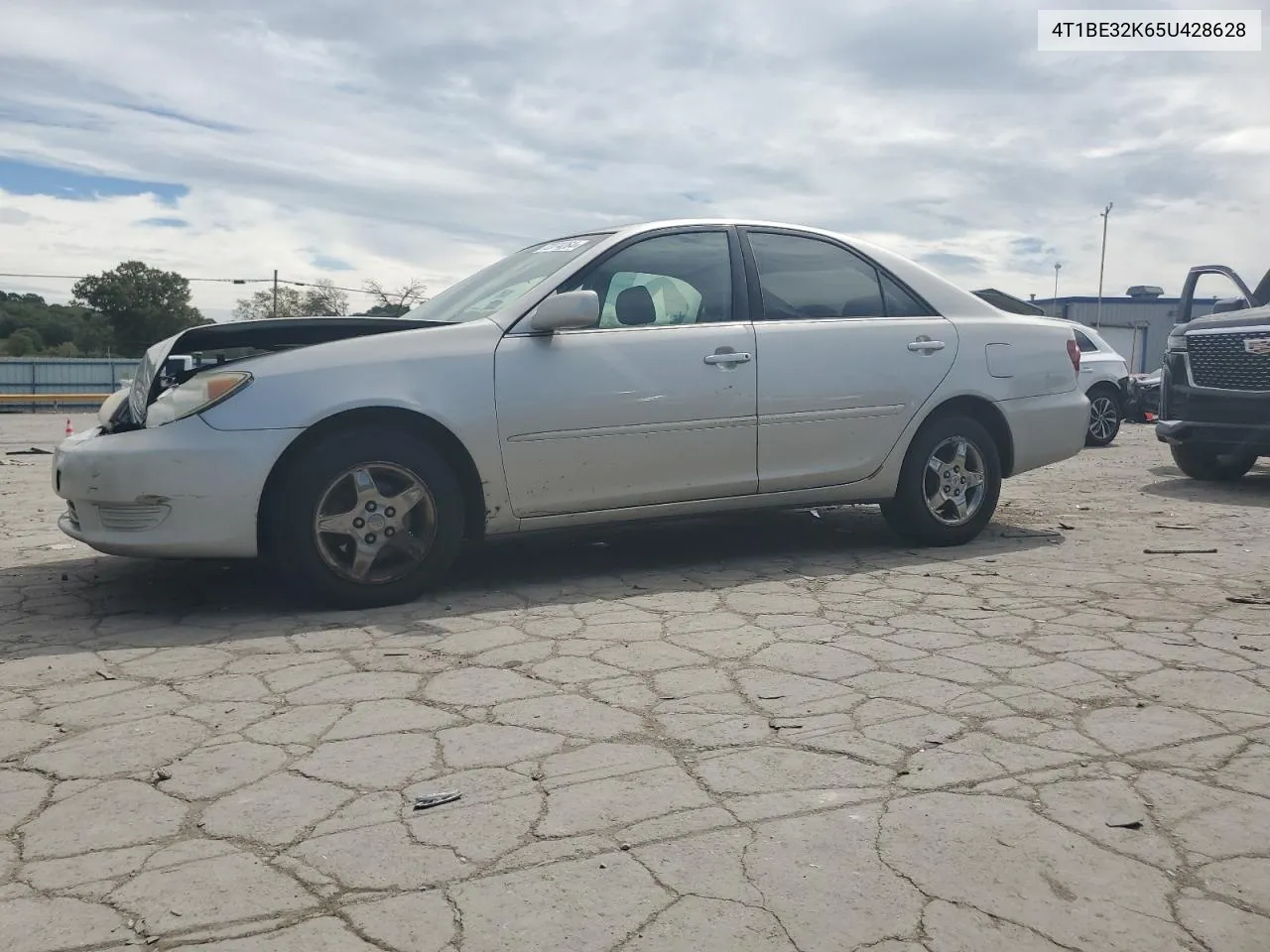 4T1BE32K65U428628 2005 Toyota Camry Le