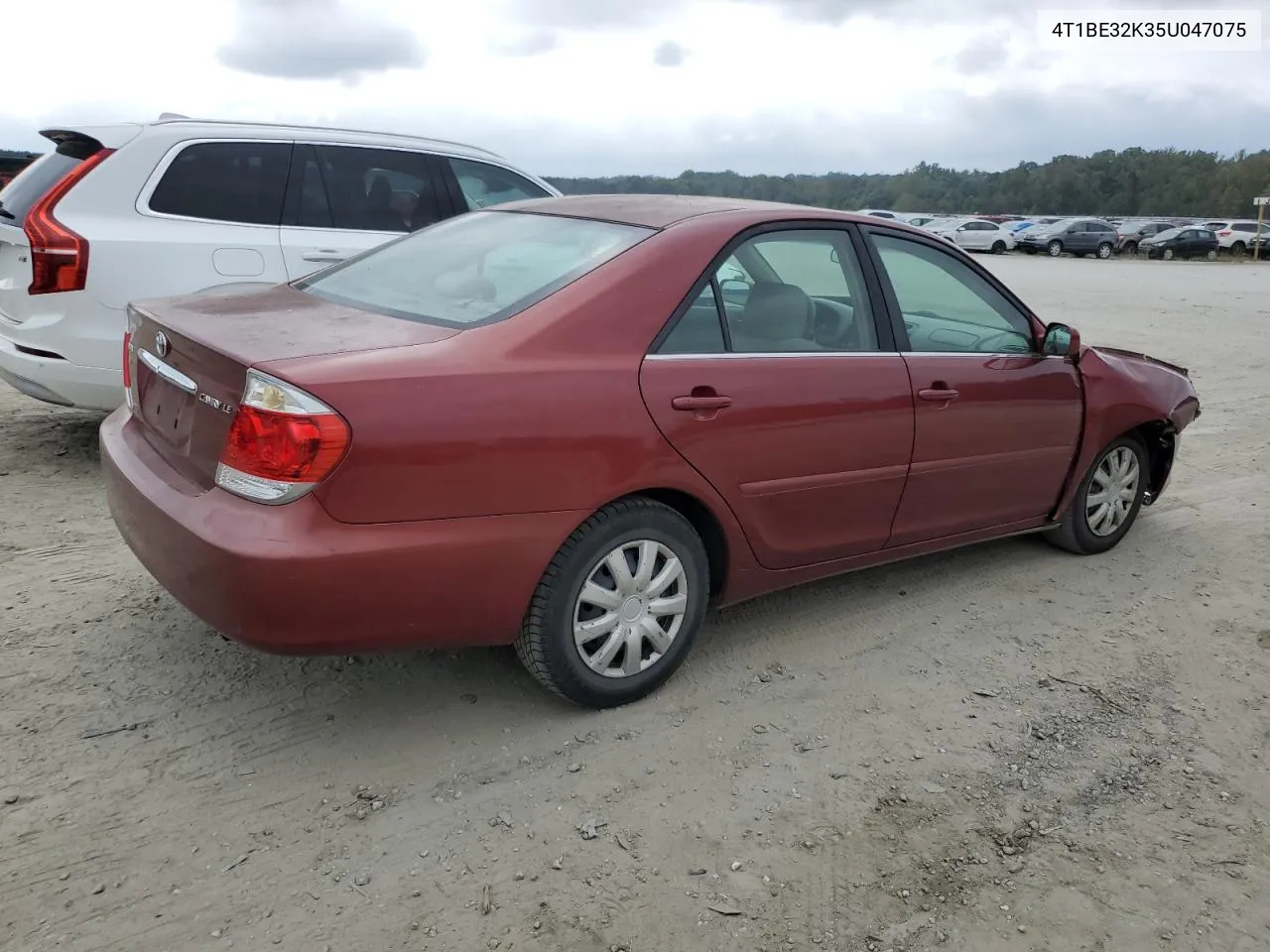 2005 Toyota Camry Le VIN: 4T1BE32K35U047075 Lot: 72701304