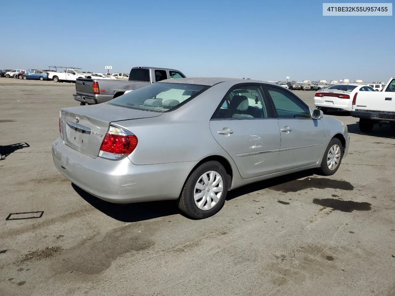 2005 Toyota Camry Le VIN: 4T1BE32K55U957455 Lot: 72862704