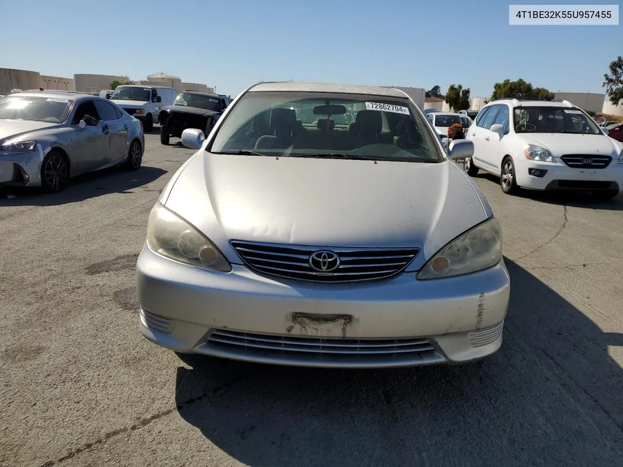 2005 Toyota Camry Le VIN: 4T1BE32K55U957455 Lot: 72862704