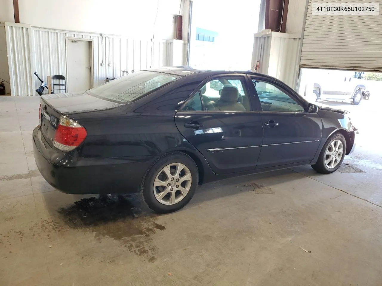 2005 Toyota Camry Le VIN: 4T1BF30K65U102750 Lot: 73147214