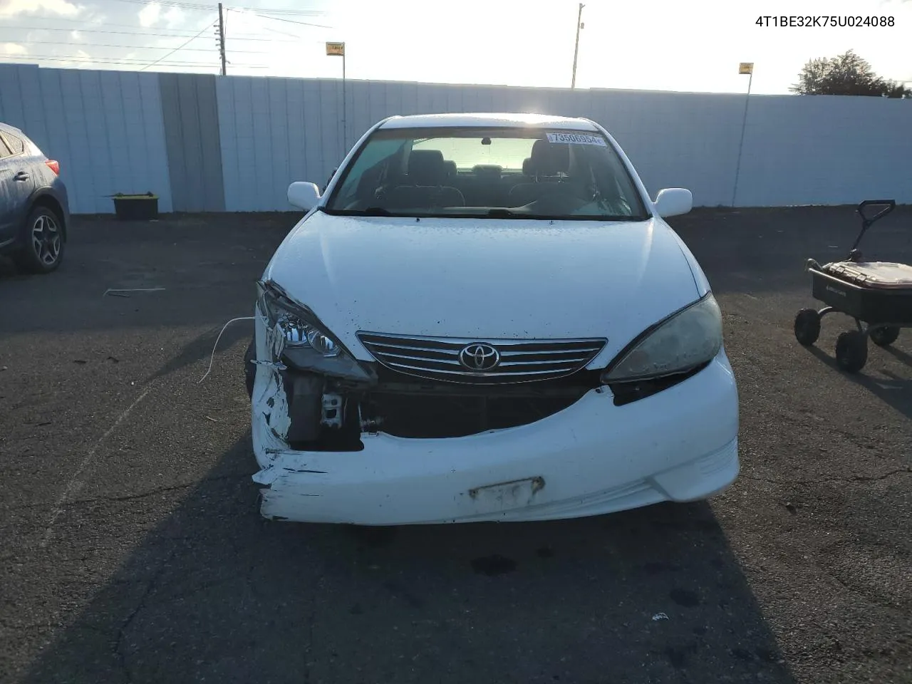 2005 Toyota Camry Le VIN: 4T1BE32K75U024088 Lot: 73506954