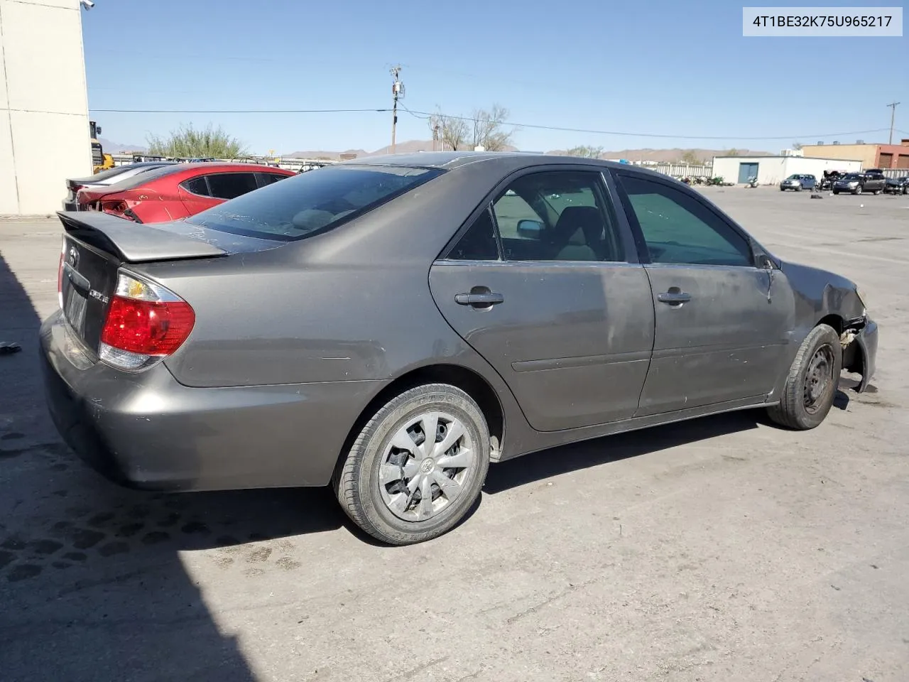 2005 Toyota Camry Le VIN: 4T1BE32K75U965217 Lot: 73647054