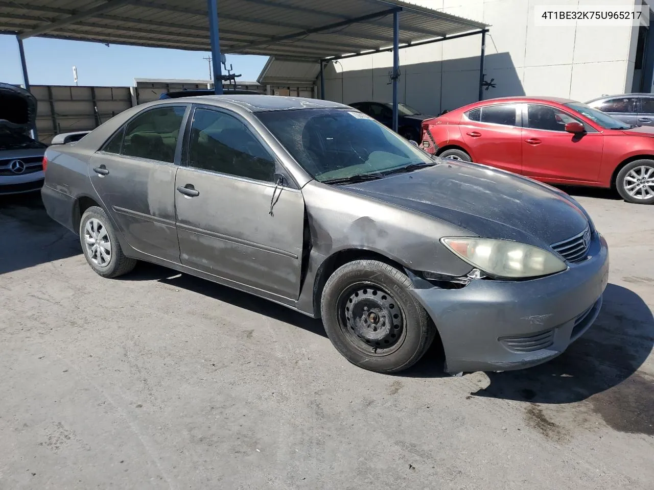 2005 Toyota Camry Le VIN: 4T1BE32K75U965217 Lot: 73647054