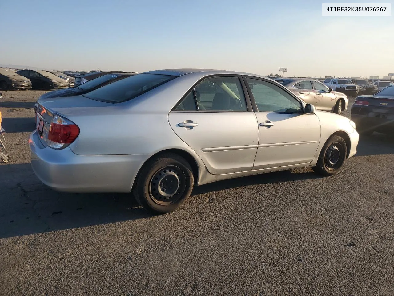 4T1BE32K35U076267 2005 Toyota Camry Le