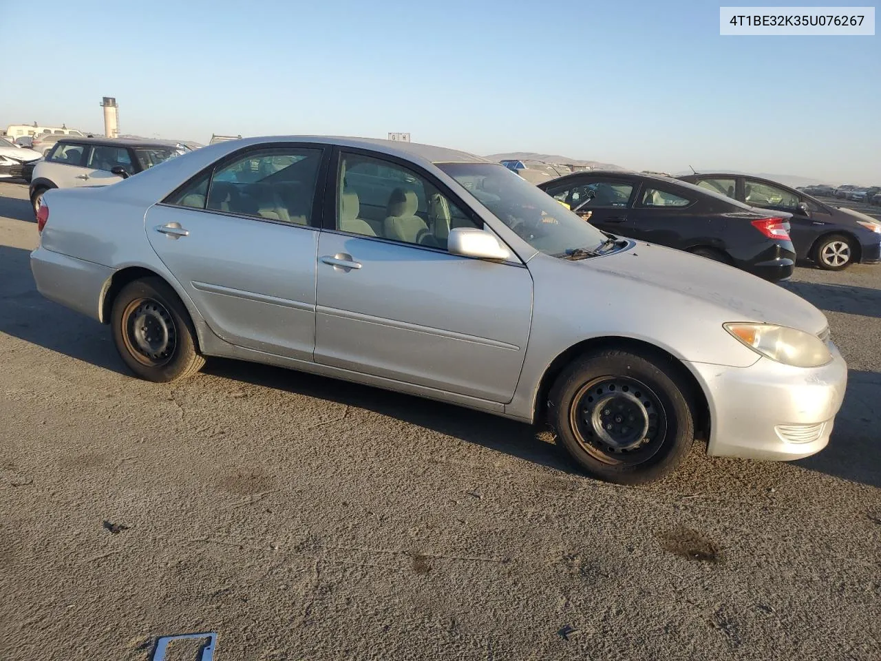 4T1BE32K35U076267 2005 Toyota Camry Le