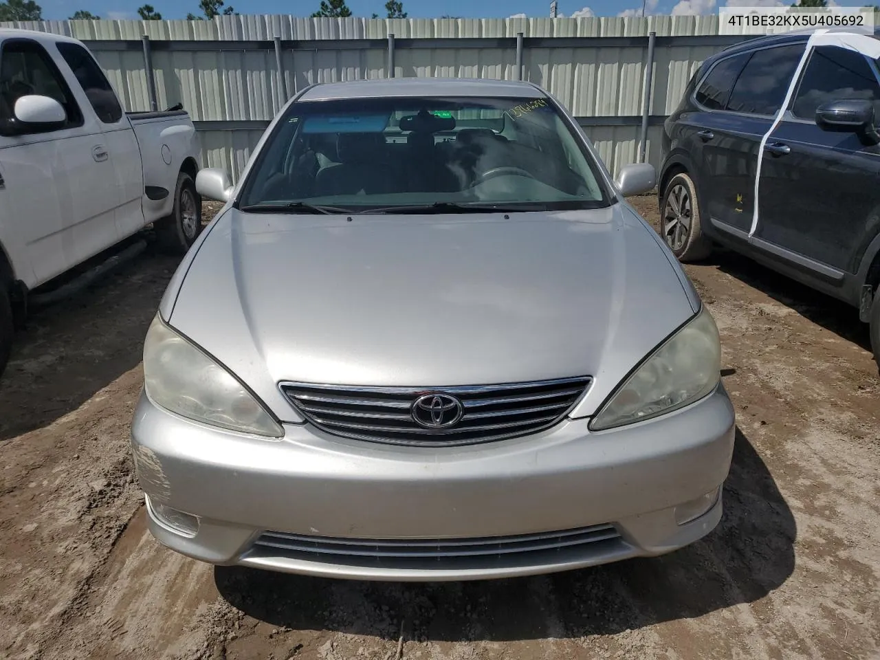 4T1BE32KX5U405692 2005 Toyota Camry Le