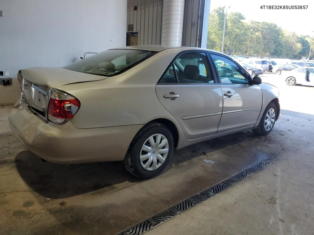 4T1BE32K85U053857 2005 Toyota Camry Le