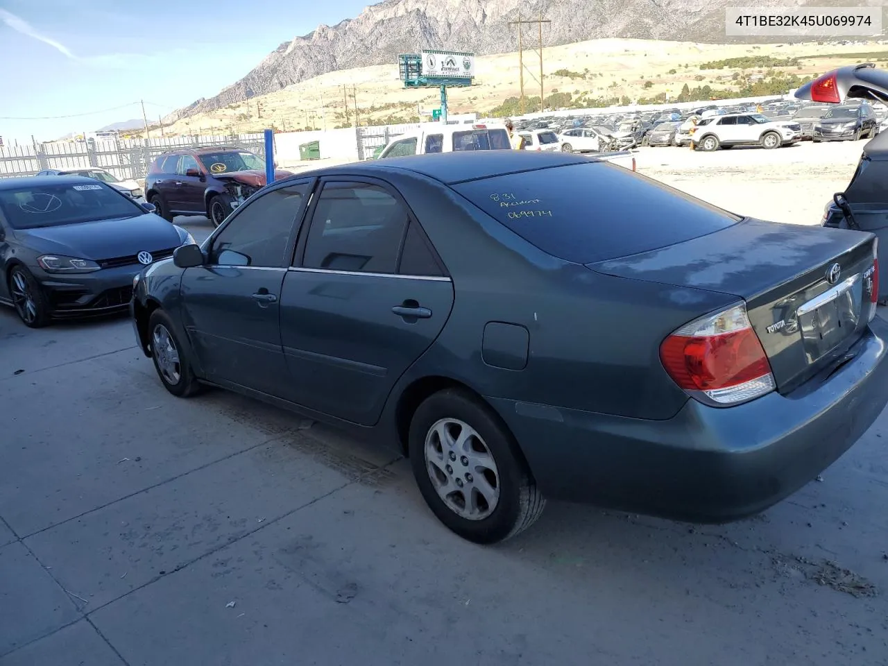 2005 Toyota Camry Le VIN: 4T1BE32K45U069974 Lot: 73997654