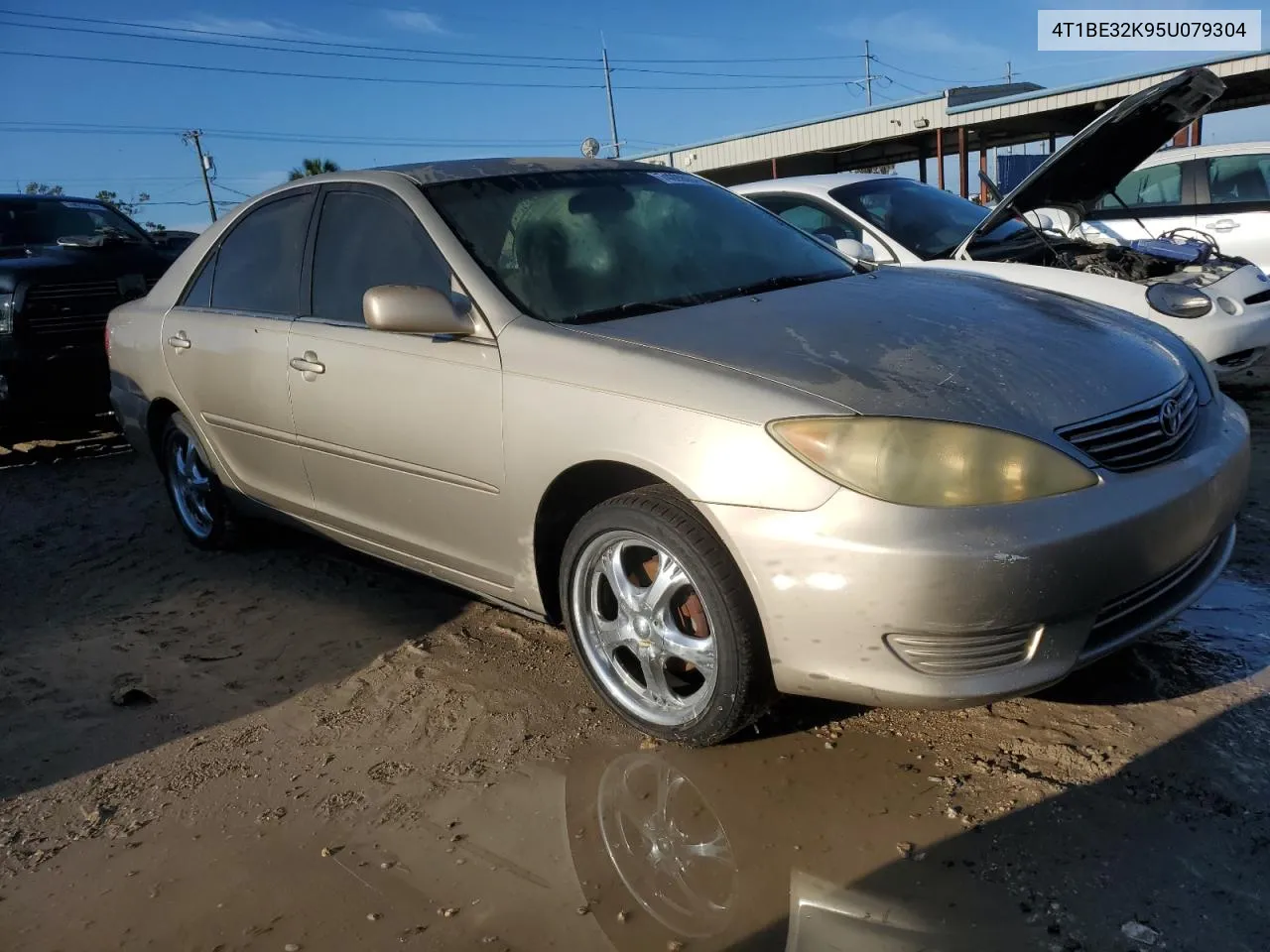 2005 Toyota Camry Le VIN: 4T1BE32K95U079304 Lot: 74099934