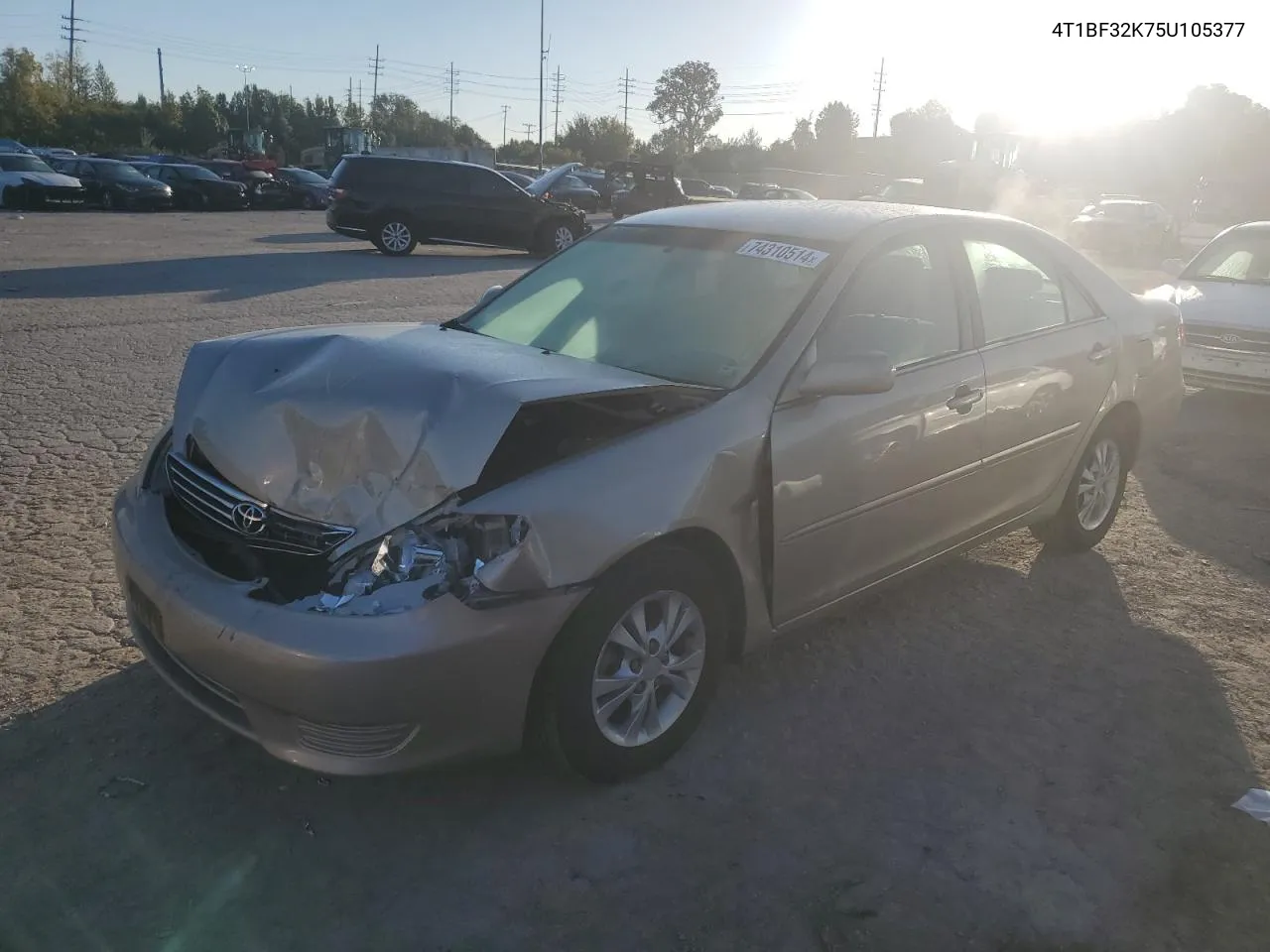 2005 Toyota Camry Le VIN: 4T1BF32K75U105377 Lot: 74310514