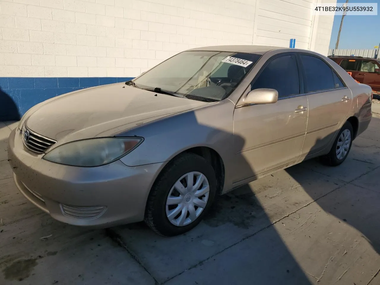 2005 Toyota Camry Le VIN: 4T1BE32K95U553932 Lot: 74378464