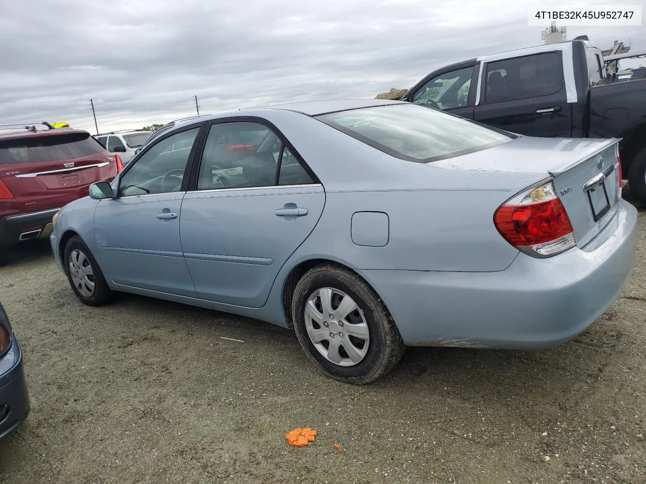 2005 Toyota Camry Le VIN: 4T1BE32K45U952747 Lot: 74395724