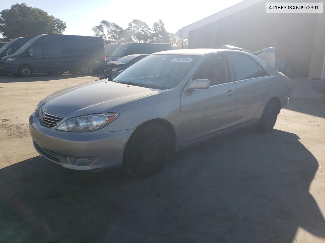 2005 Toyota Camry Le VIN: 4T1BE30KX5U972391 Lot: 74396364