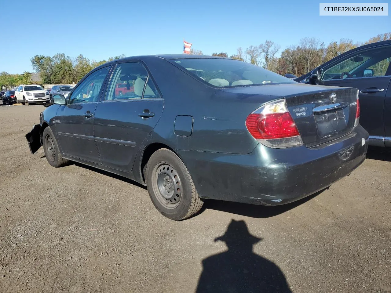 2005 Toyota Camry Le VIN: 4T1BE32KX5U065024 Lot: 74494644