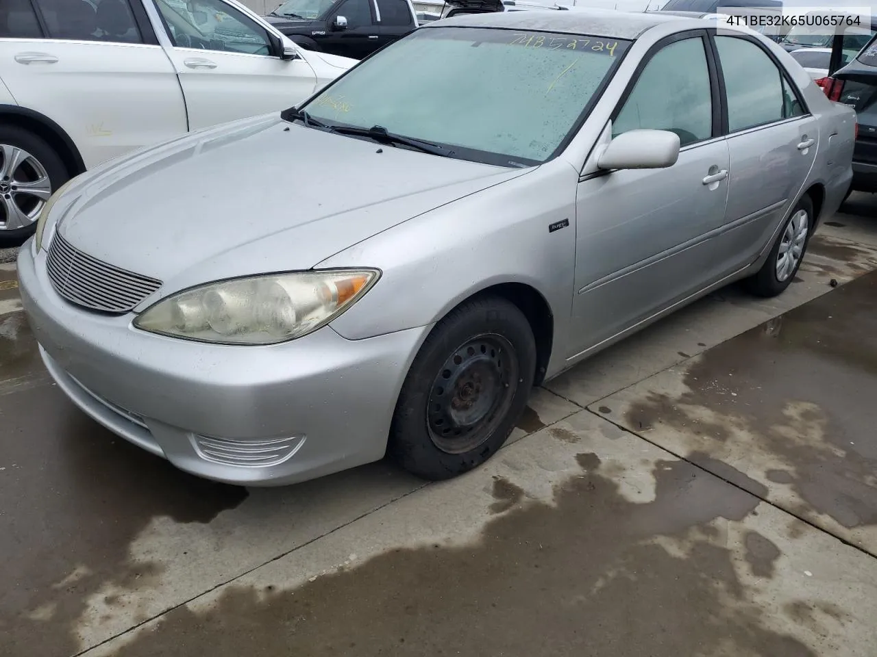 2005 Toyota Camry Le VIN: 4T1BE32K65U065764 Lot: 74852724