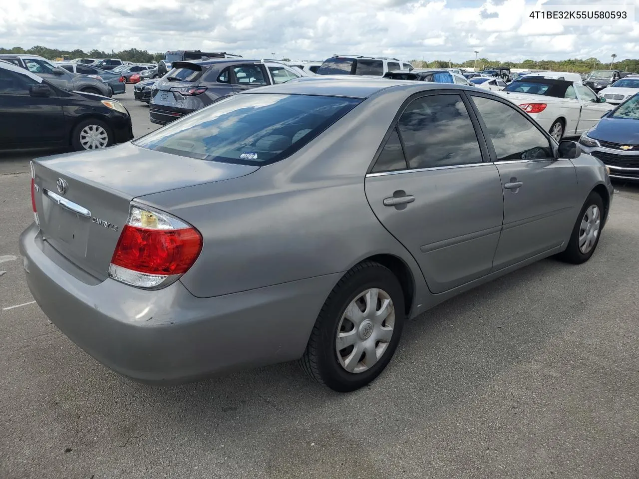 2005 Toyota Camry Le VIN: 4T1BE32K55U580593 Lot: 75166554