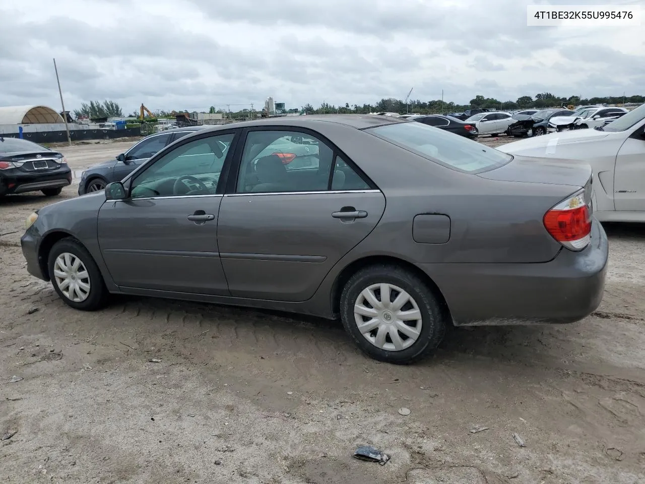 2005 Toyota Camry Le VIN: 4T1BE32K55U995476 Lot: 75282984