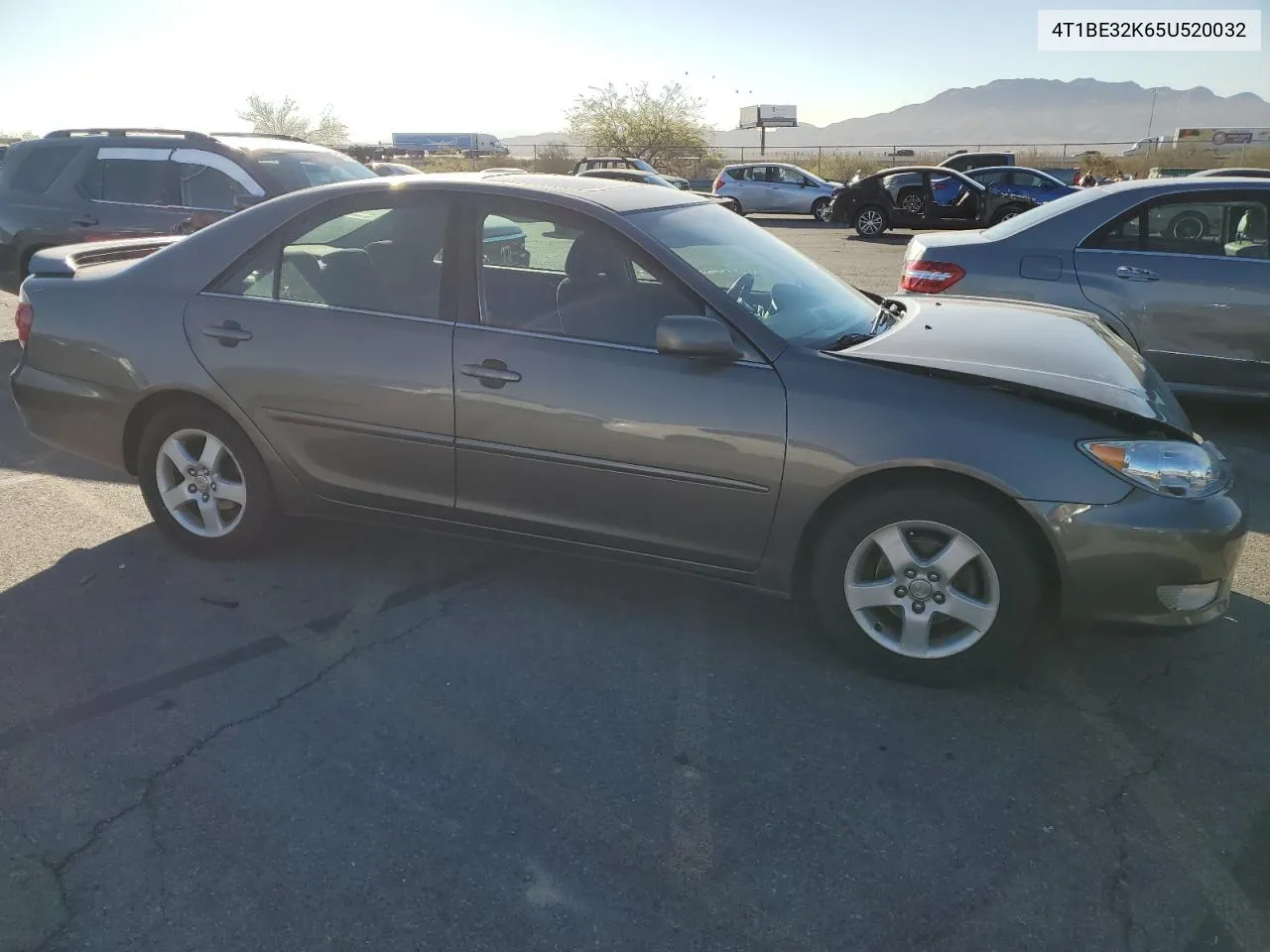 2005 Toyota Camry Le VIN: 4T1BE32K65U520032 Lot: 75430754