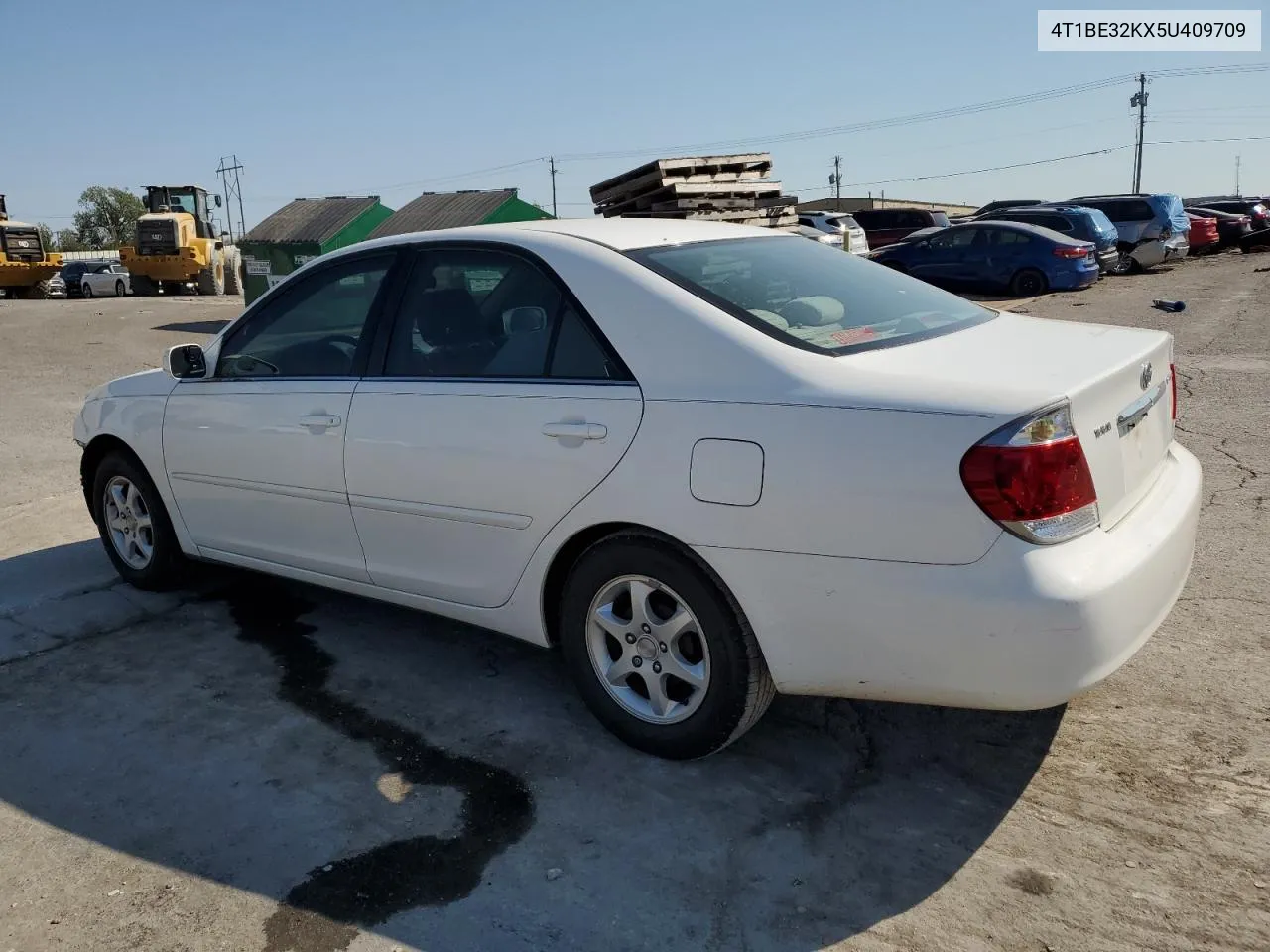 4T1BE32KX5U409709 2005 Toyota Camry Le