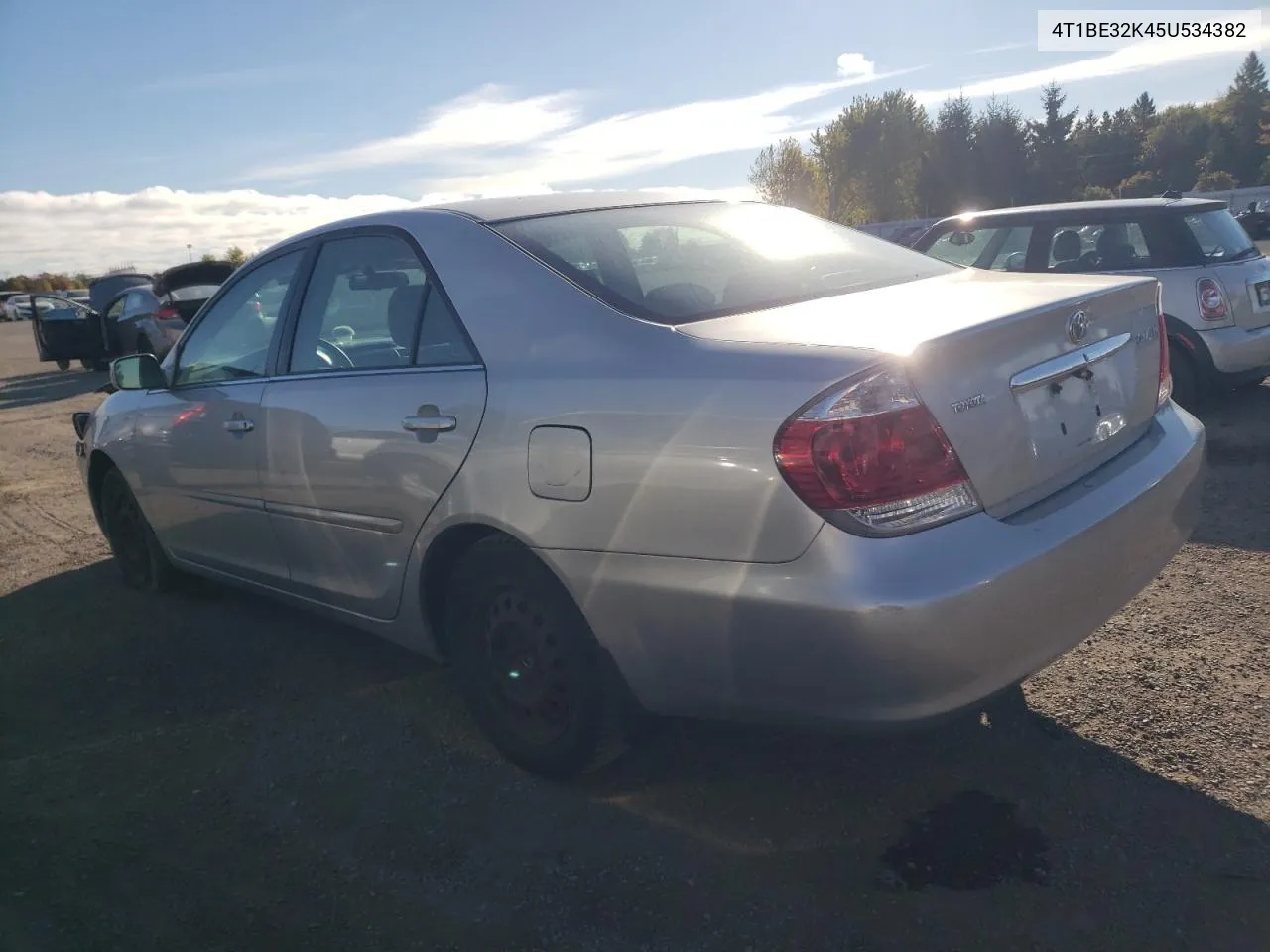 2005 Toyota Camry Le VIN: 4T1BE32K45U534382 Lot: 75761854