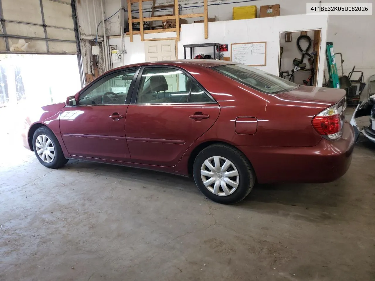 2005 Toyota Camry Le VIN: 4T1BE32K05U082026 Lot: 75936874