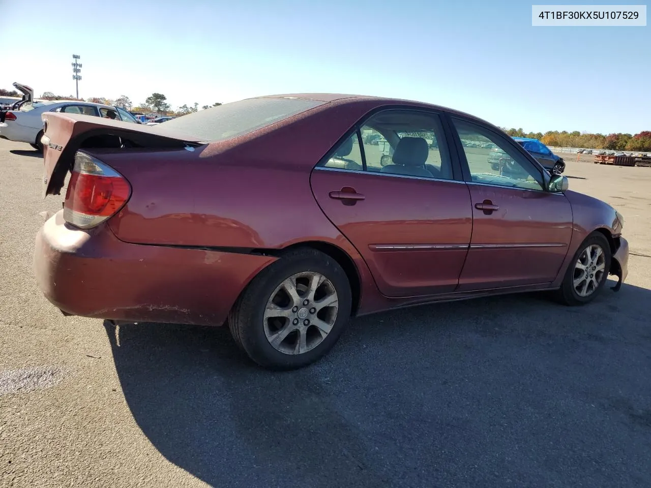 2005 Toyota Camry Le VIN: 4T1BF30KX5U107529 Lot: 75981634