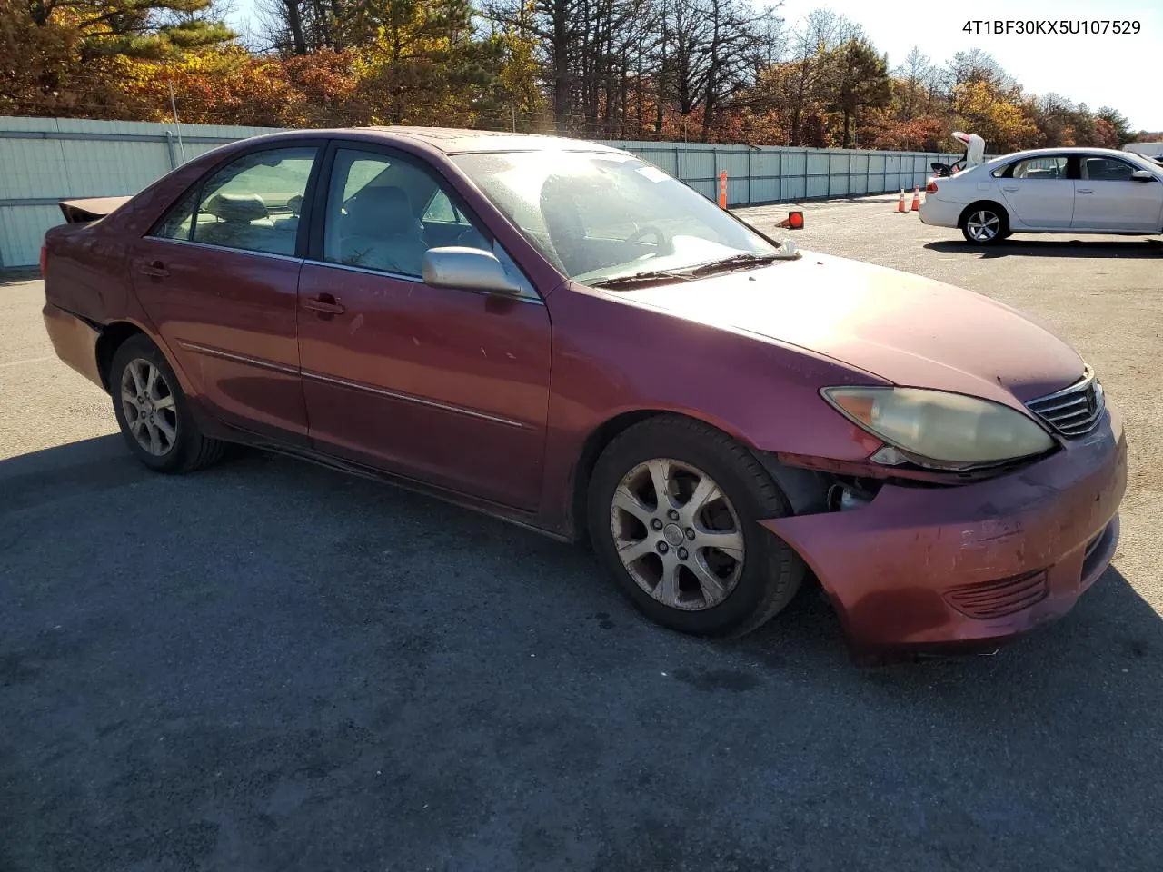 2005 Toyota Camry Le VIN: 4T1BF30KX5U107529 Lot: 75981634