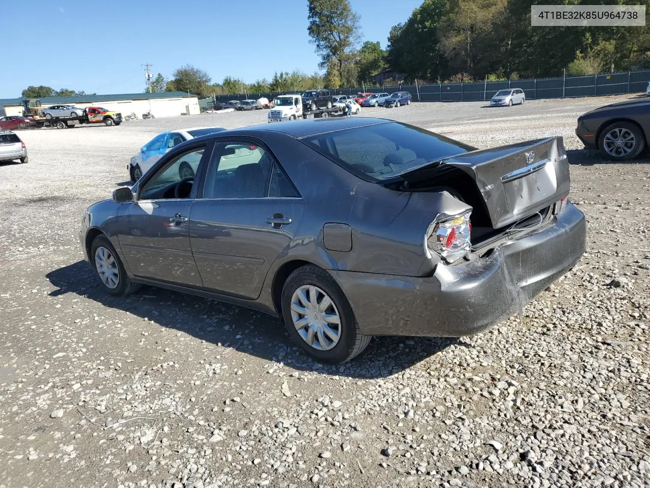 2005 Toyota Camry Le VIN: 4T1BE32K85U964738 Lot: 76049514