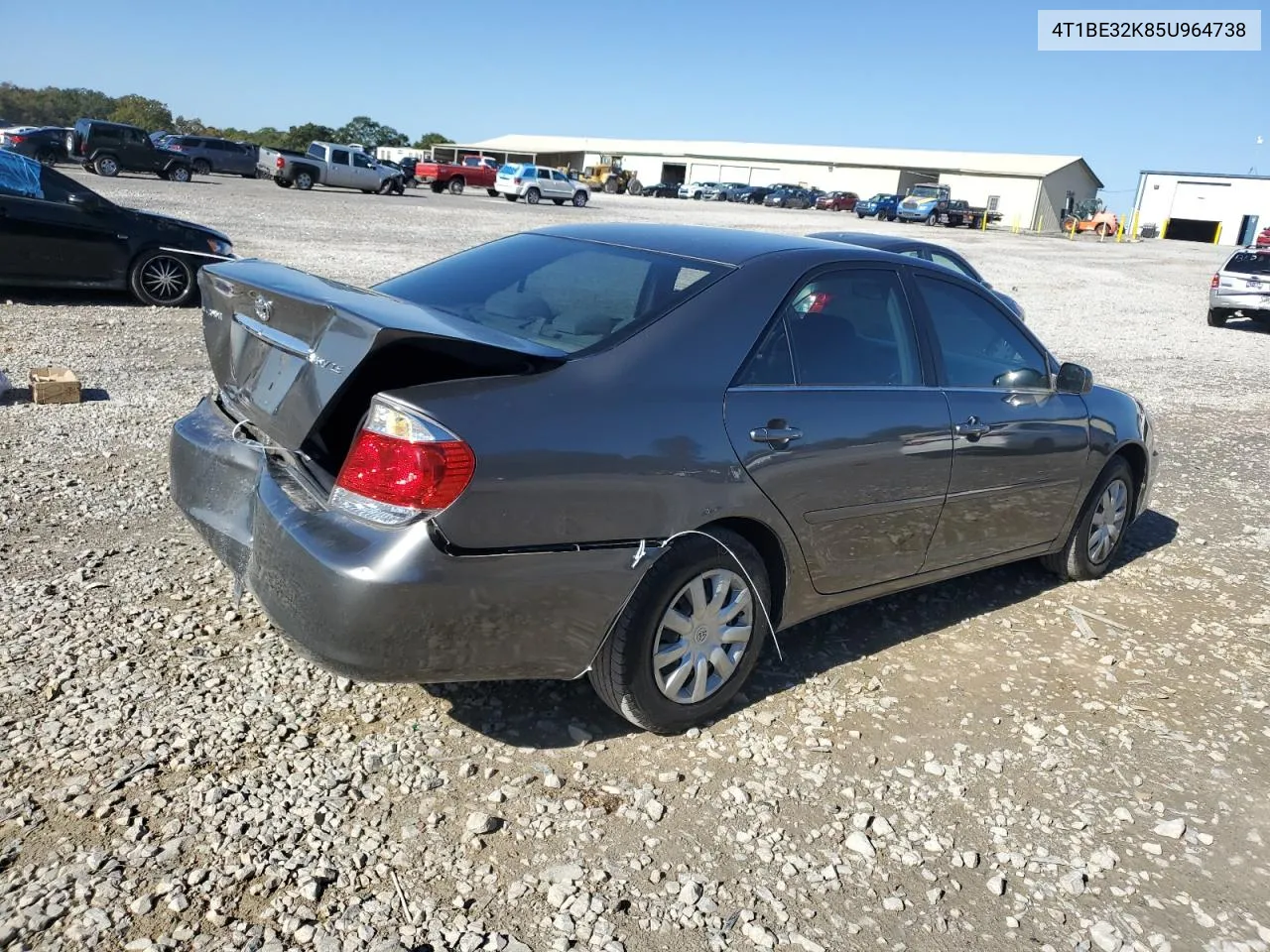 2005 Toyota Camry Le VIN: 4T1BE32K85U964738 Lot: 76049514