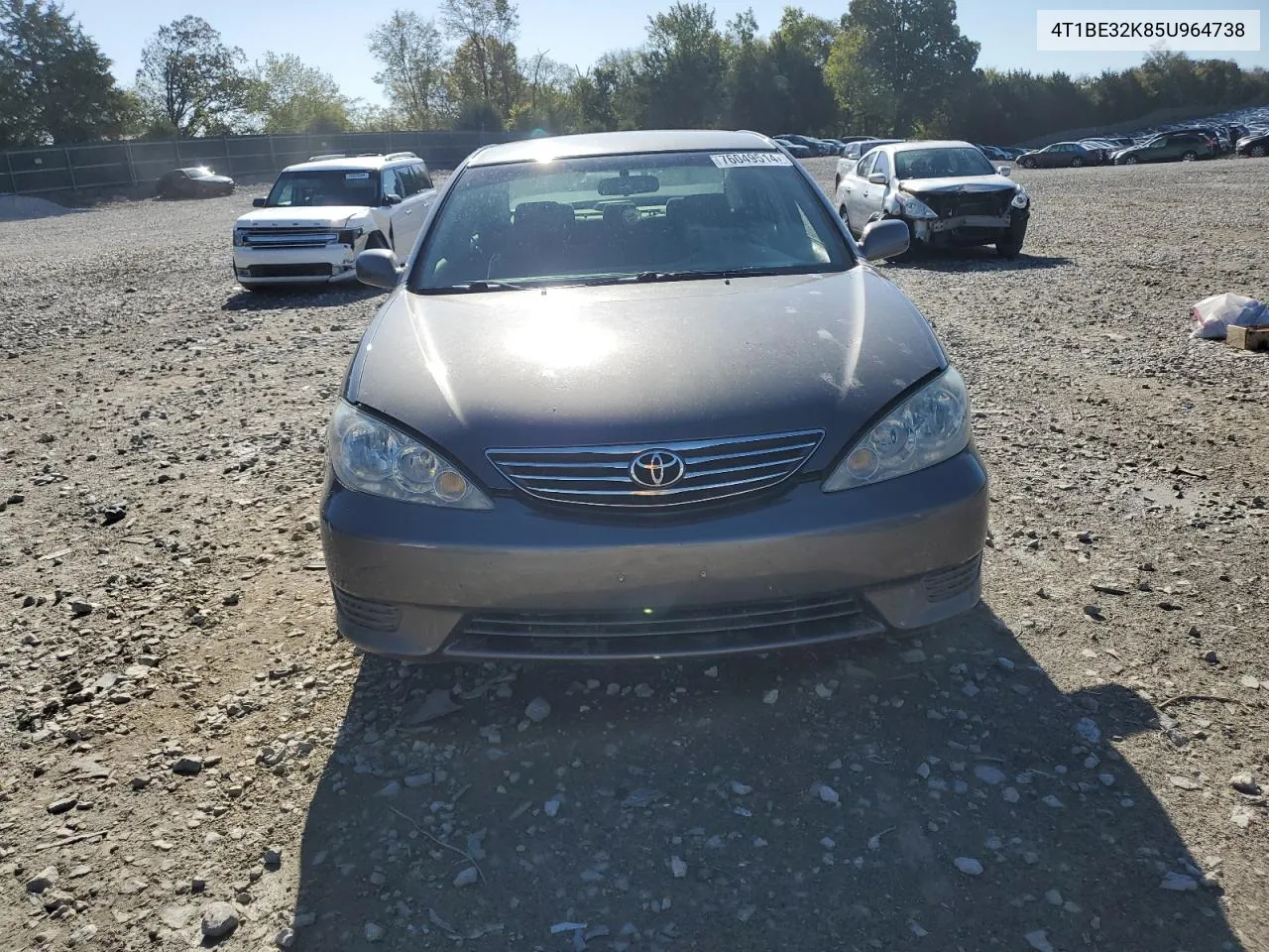 2005 Toyota Camry Le VIN: 4T1BE32K85U964738 Lot: 76049514