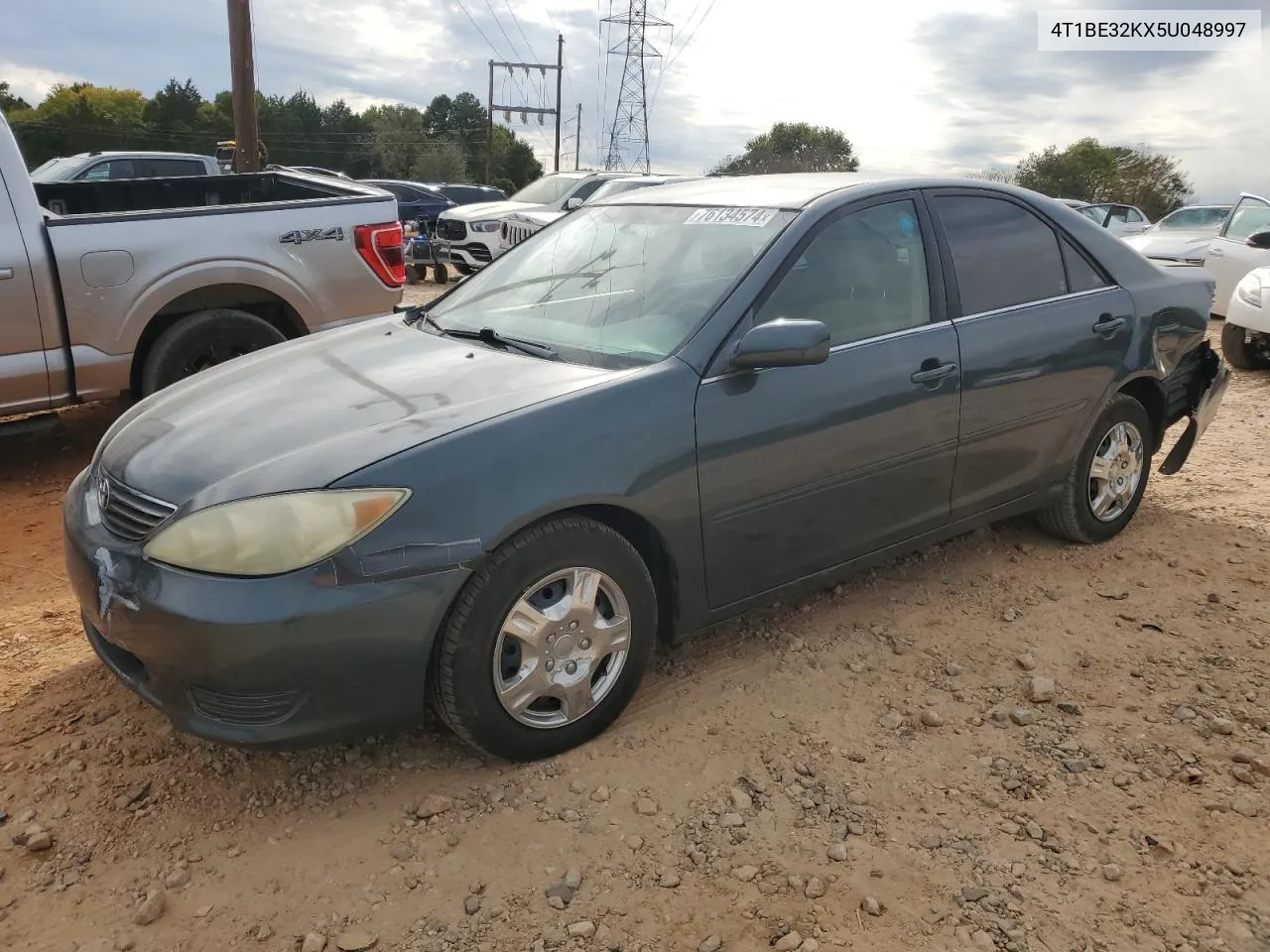 2005 Toyota Camry Le VIN: 4T1BE32KX5U048997 Lot: 76134574