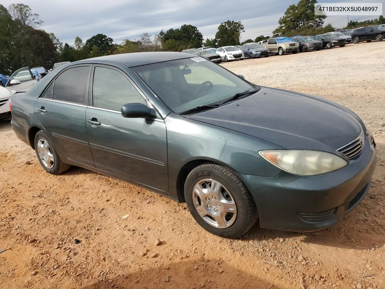 2005 Toyota Camry Le VIN: 4T1BE32KX5U048997 Lot: 76134574