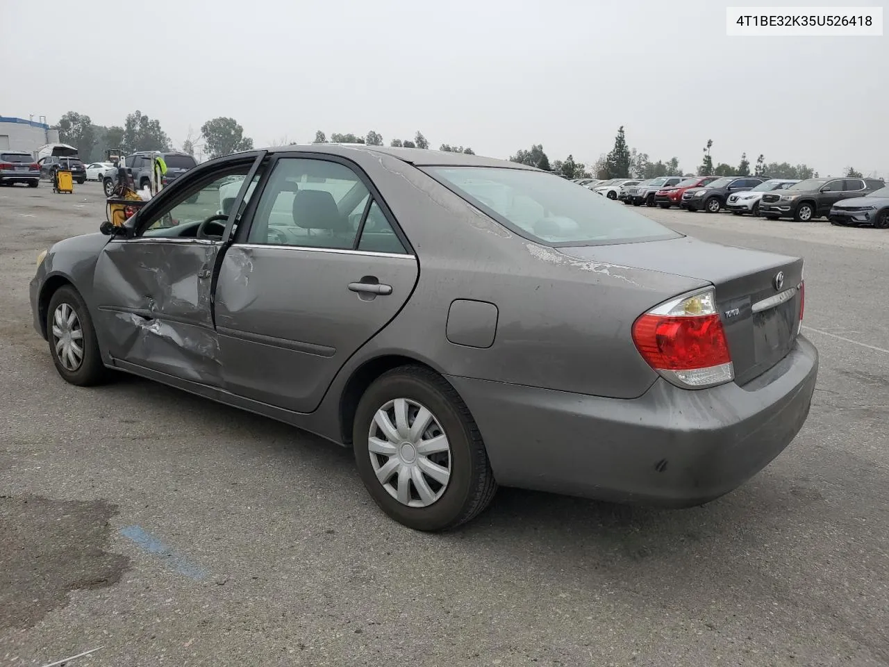 2005 Toyota Camry Le VIN: 4T1BE32K35U526418 Lot: 76162744