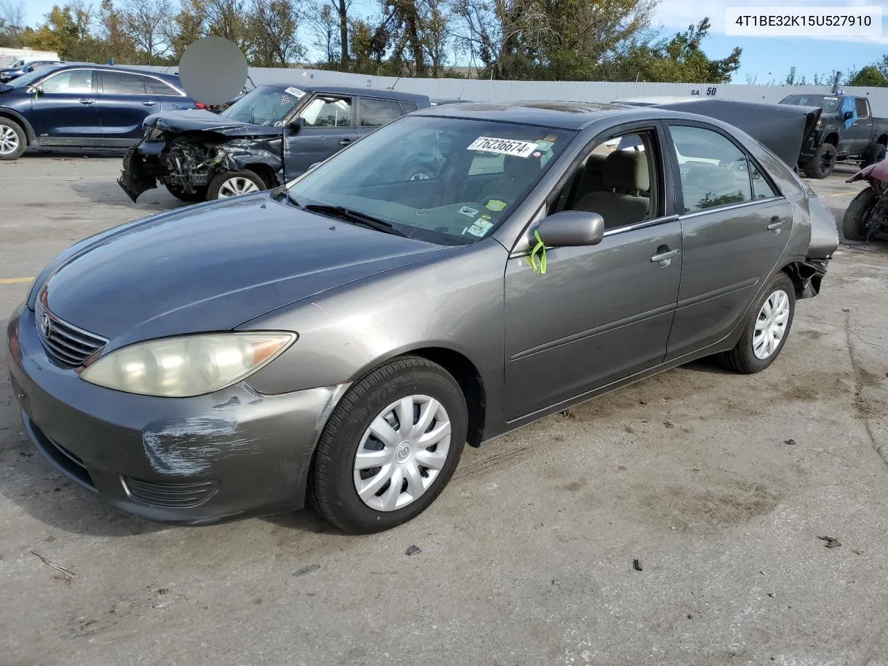 2005 Toyota Camry Le VIN: 4T1BE32K15U527910 Lot: 76236674