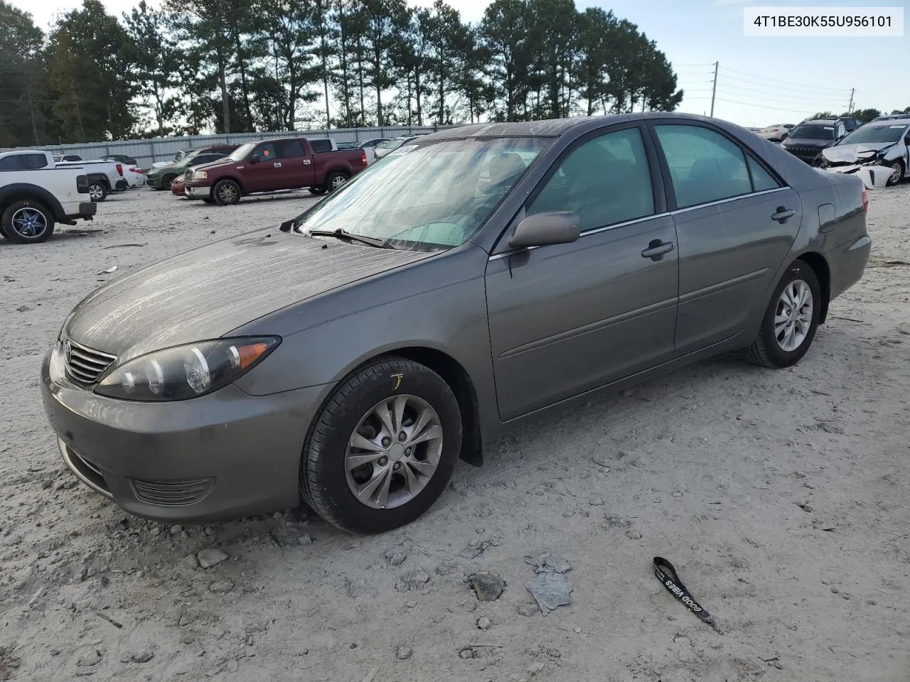 2005 Toyota Camry Le VIN: 4T1BE30K55U956101 Lot: 76293164