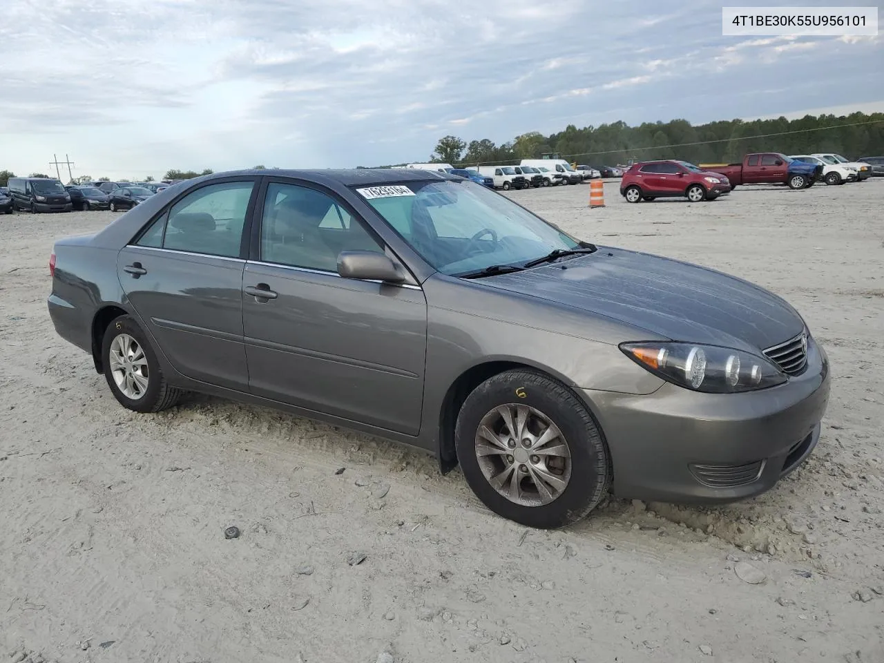 2005 Toyota Camry Le VIN: 4T1BE30K55U956101 Lot: 76293164