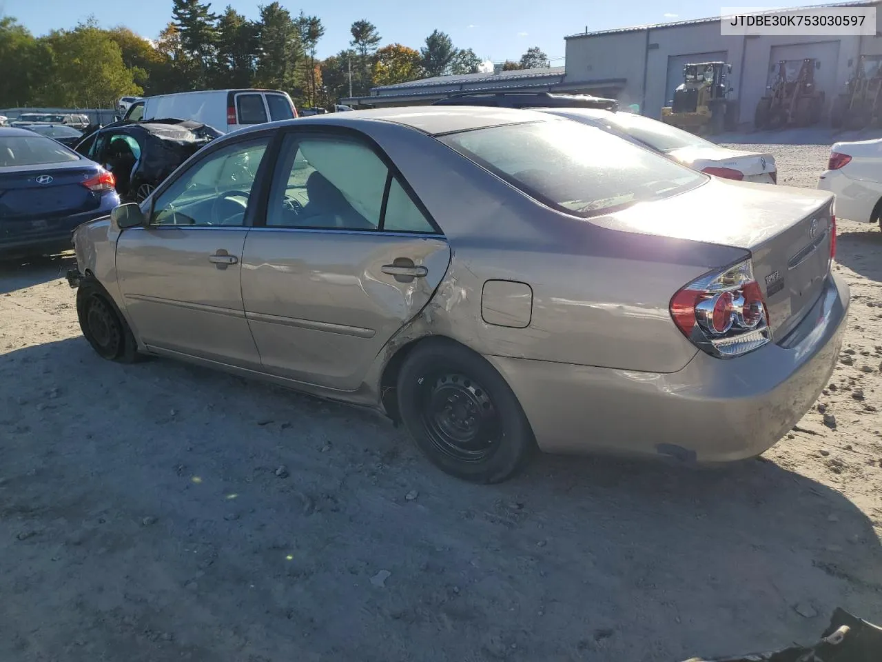 2005 Toyota Camry Le VIN: JTDBE30K753030597 Lot: 76364084