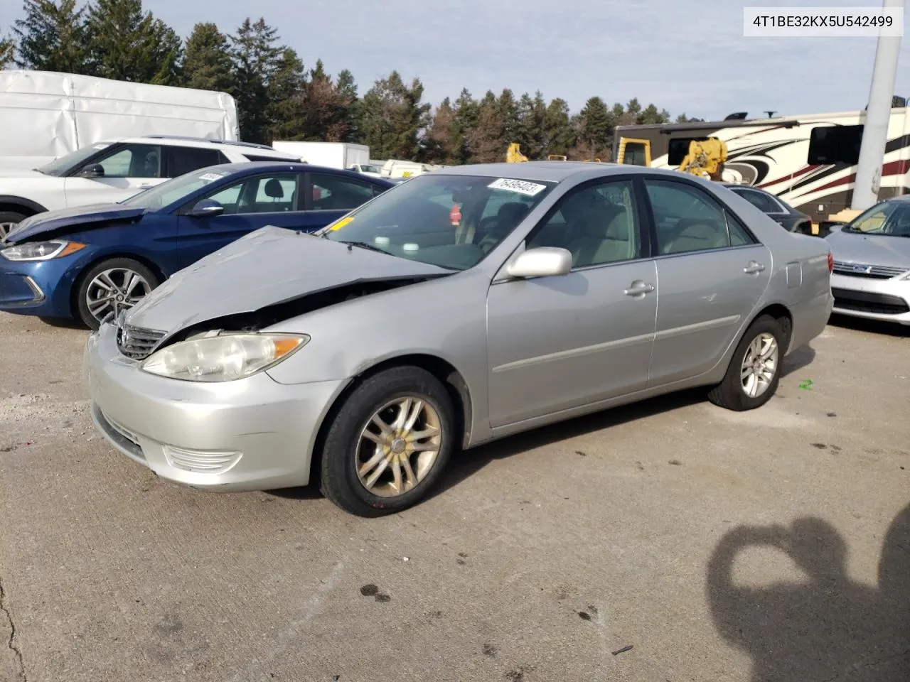 2005 Toyota Camry Le VIN: 4T1BE32KX5U542499 Lot: 76496403