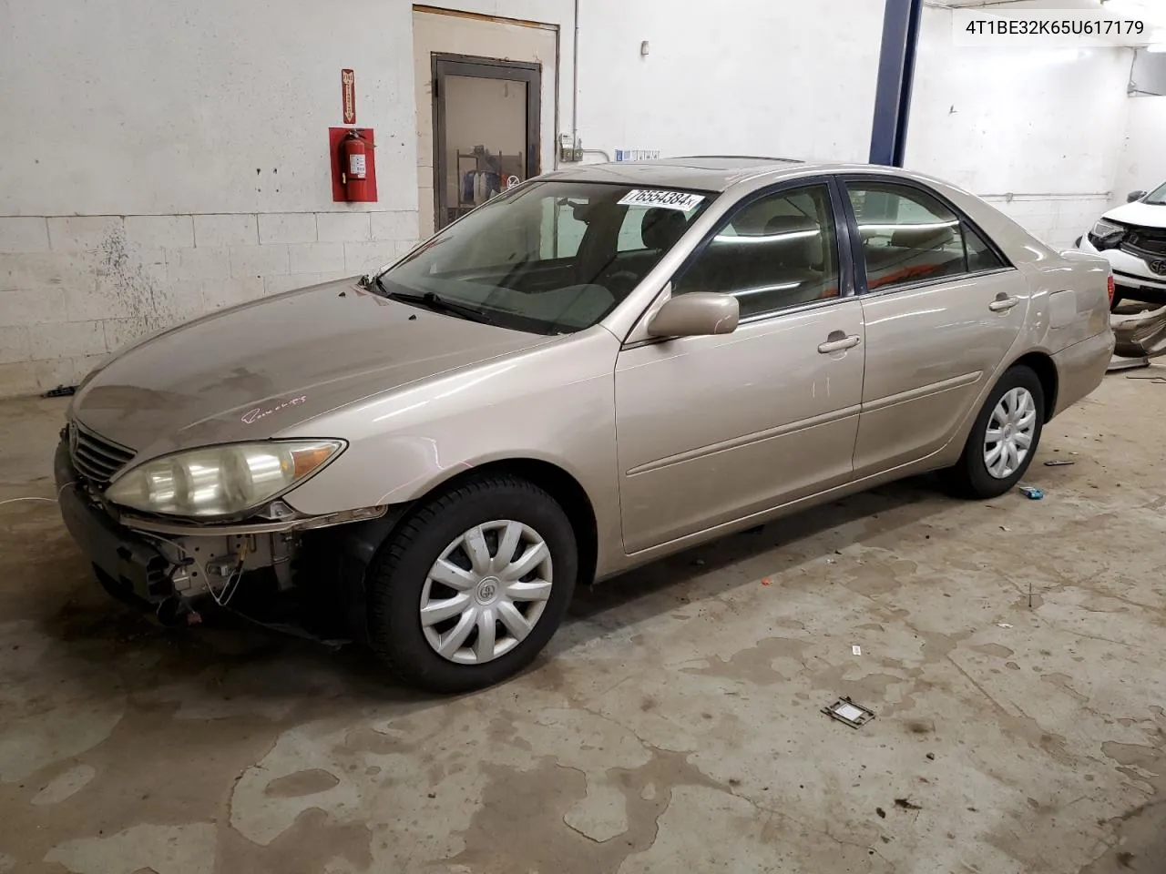 2005 Toyota Camry Le VIN: 4T1BE32K65U617179 Lot: 76554384