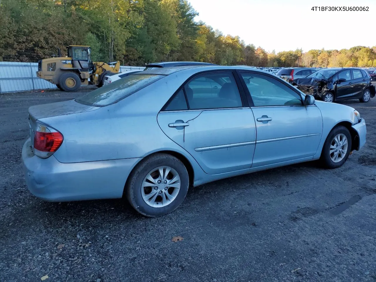 2005 Toyota Camry Le VIN: 4T1BF30KX5U600062 Lot: 76573544