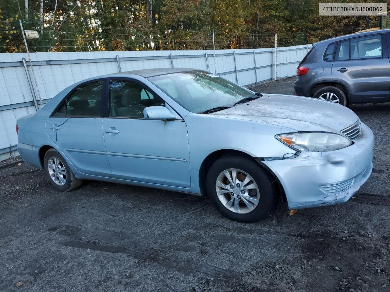 2005 Toyota Camry Le VIN: 4T1BF30KX5U600062 Lot: 76573544