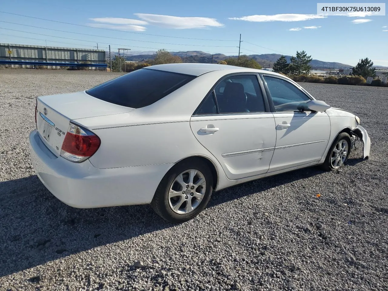 2005 Toyota Camry Le VIN: 4T1BF30K75U613089 Lot: 76636754