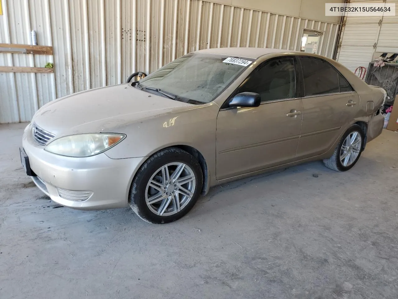 2005 Toyota Camry Le VIN: 4T1BE32K15U564634 Lot: 76937294