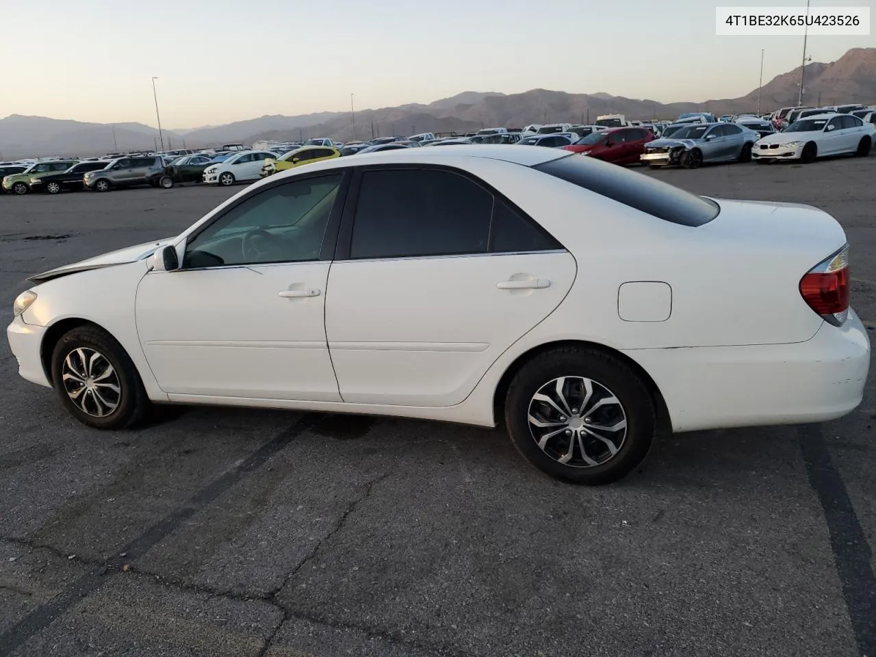 2005 Toyota Camry Le VIN: 4T1BE32K65U423526 Lot: 76987784