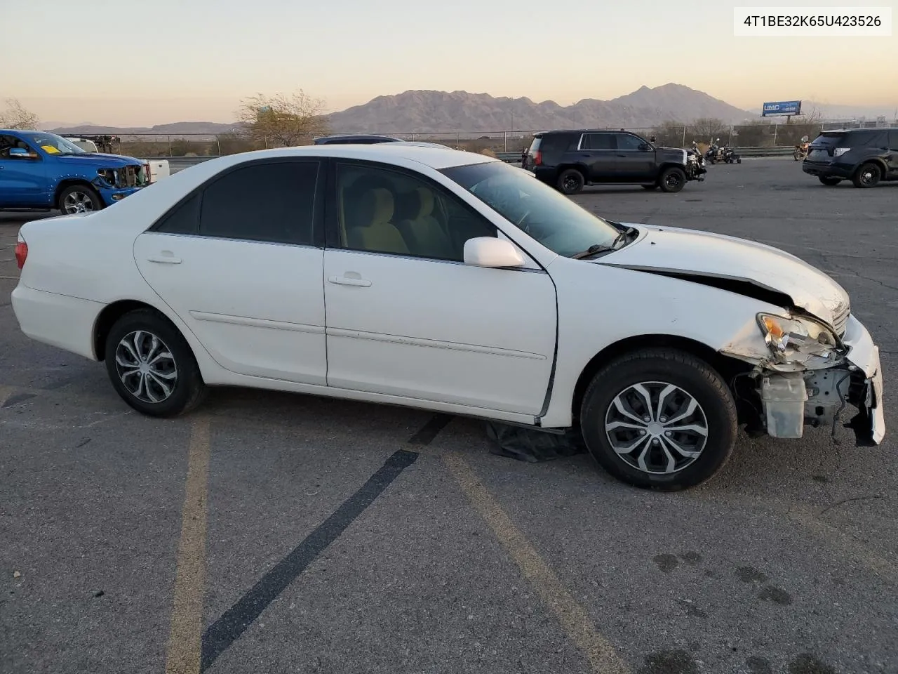 2005 Toyota Camry Le VIN: 4T1BE32K65U423526 Lot: 76987784