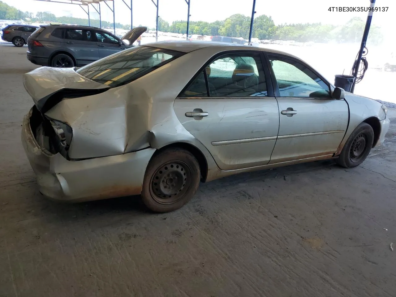 4T1BE30K35U969137 2005 Toyota Camry Le