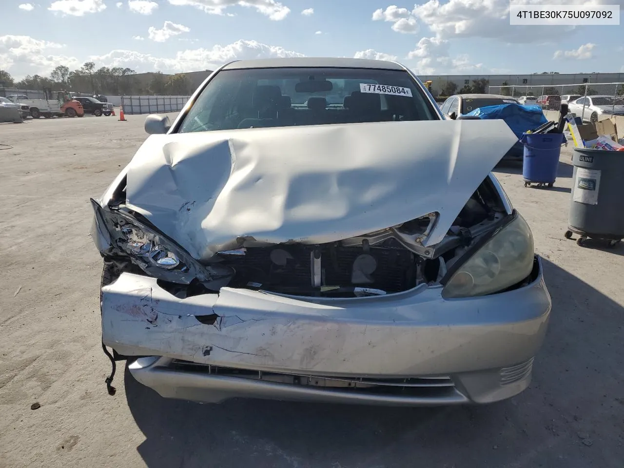 2005 Toyota Camry Le VIN: 4T1BE30K75U097092 Lot: 77485084