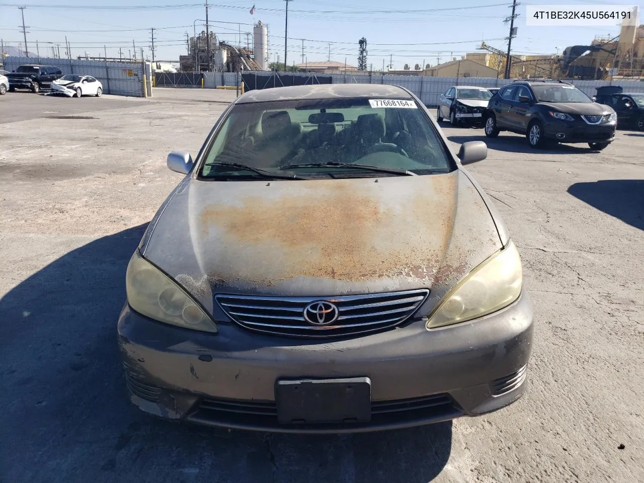 2005 Toyota Camry Le VIN: 4T1BE32K45U564191 Lot: 77668164